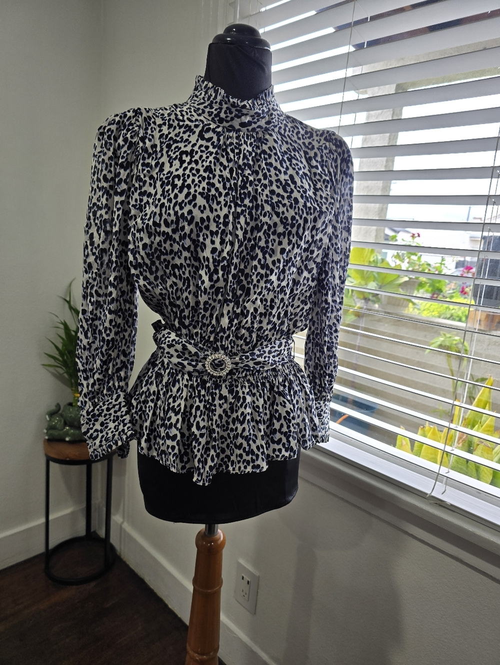 ZARA Women's Black and White Printed Peplum Blouse